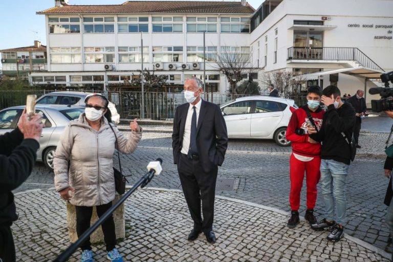 COVID-19: MARCELO ALERTA QUE PRESSÃO SOBRE O SNS PODE ATINGIR TODOS OS DOENTES