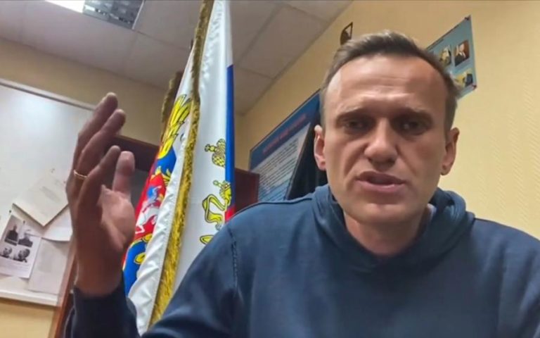 UE DEBATE NA SEGUNDA-FEIRA MEDIDAS PARA PRESSIONAR LIBERTAÇÃO DE NAVALNY