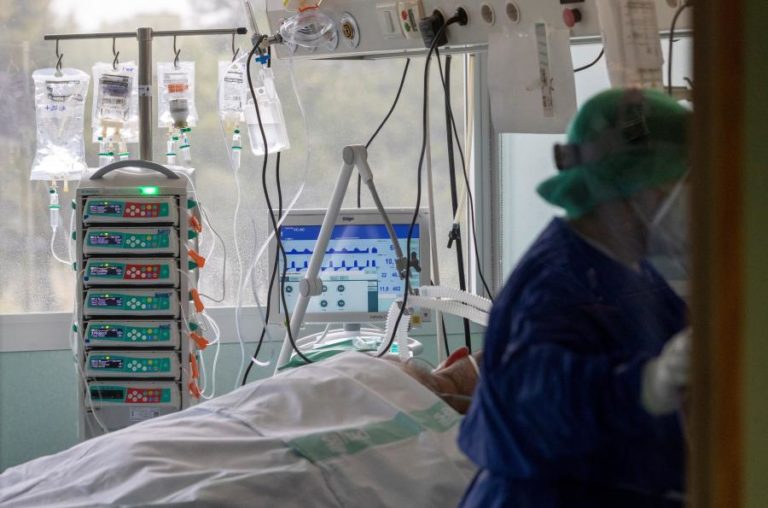 COVID-19: ESPANHA REGISTA NOVO AUMENTO DIÁRIO DE CASOS PARA 41.576 E TEM 464 MORTES