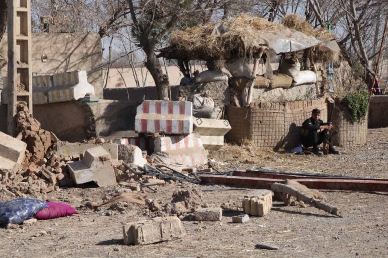 ESTADOS UNIDOS DESEJAM REVER O ACORDO COM REBELDES TALIBÃS NO AFEGANISTÃO