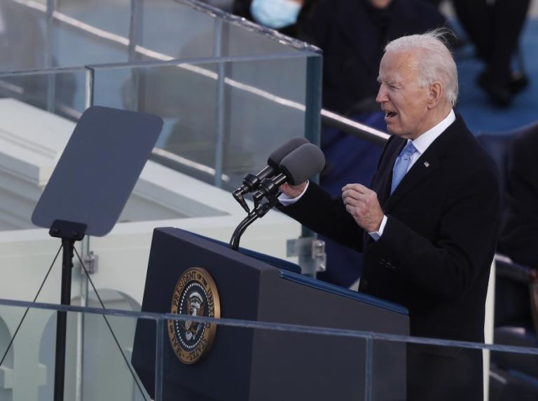 BIDEN PEDIU UNIDADE NACIONAL E CONFIANÇA NA DEMOCRACIA