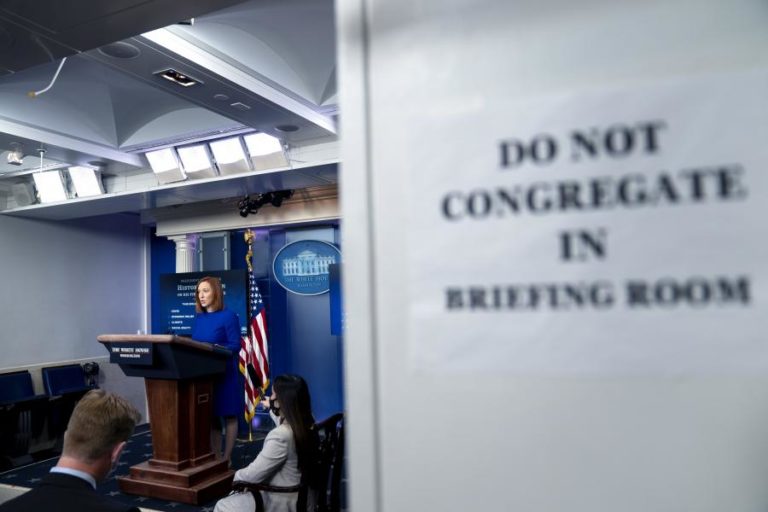 NOVA PORTA-VOZ DA CASA BRANCA COM TOM DIFERENTE DA ERA TRUMP, EXPRESSA RESPEITO PELA IMPRENSA