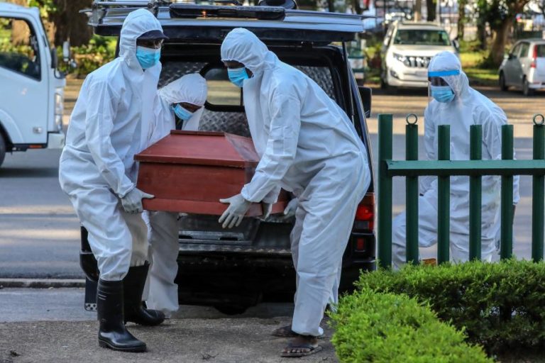 COVID-19: PANDEMIA JÁ FEZ MAIS DE 2,1 MILHÕES DE MORTOS A NÍVEL MUNDIAL