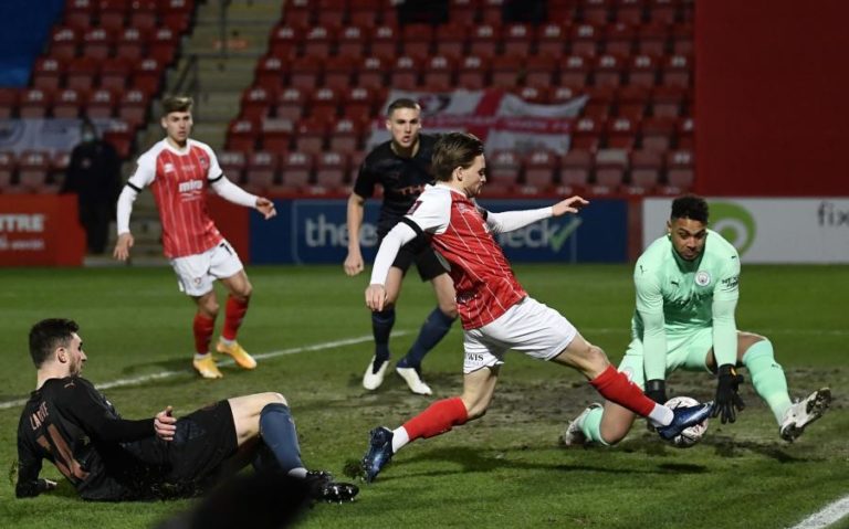 MANCHESTER CITY SOFRE NA TAÇA ANTE EQUIPA DA QUARTA DIVISÃO, ARSENAL ELIMINADO