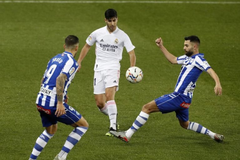 REAL MADRID GOLEIA ALAVÉS APÓS PERDER SUPERTAÇA E SER ELIMINADO DA TAÇA DO REI