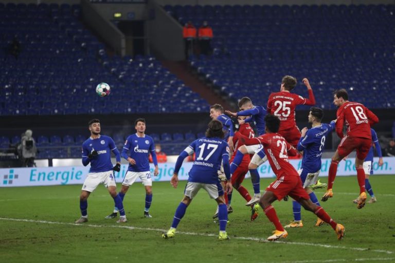BAYERN MUNIQUE REFORÇA LIDERANÇA COM GOLEADA AO LANTERNA-VERMELHA SCHALKE