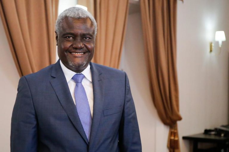 UNIÃO AFRICANA QUER CIMEIRA COM UE ESTE ANO E DÍVIDA DOS PAÍSES AFRICANOS EM CIMA DA MESA