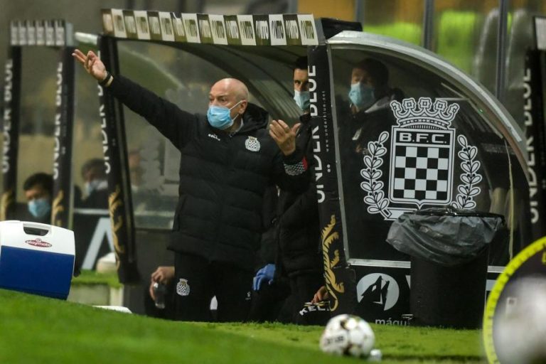 JESUALDO FERREIRA ANTECIPA “TRÊS FINAIS” PARA O BOAVISTA NA FUGA AO ÚLTIMO LUGAR