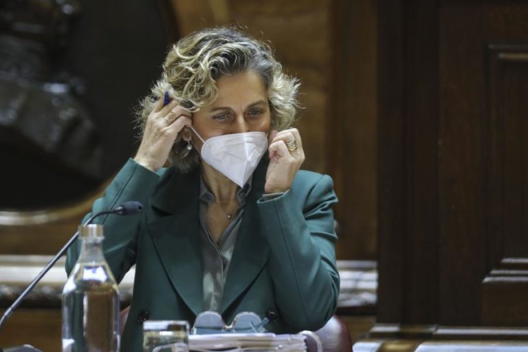 GOVERNO VAI ABRIR AVISOS DE CONCURSOS PARA SAÚDE E EDUCAÇÃO COM 70ME PARA CADA ÁREA