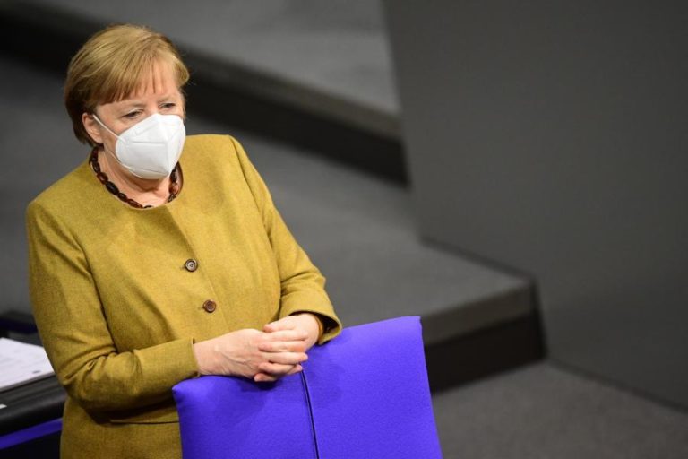 COVID-19: ALEMANHA VAI REUNIR COM FARMACÊUTICAS PARA CLARIFICAR DISTRIBUIÇÃO