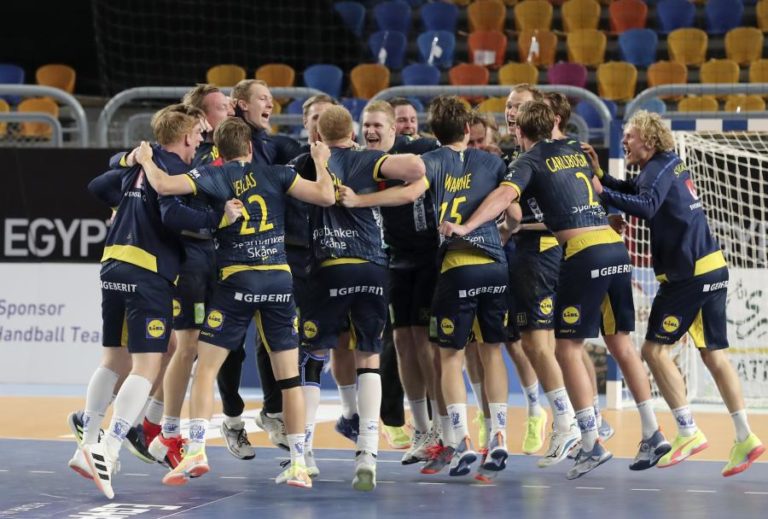 ANDEBOL/MUNDIAL: SUÉCIA DÁ ‘SHOW’ E AFASTA PODEROSA FRANÇA RUMO À FINAL 20 ANOS DEPOIS