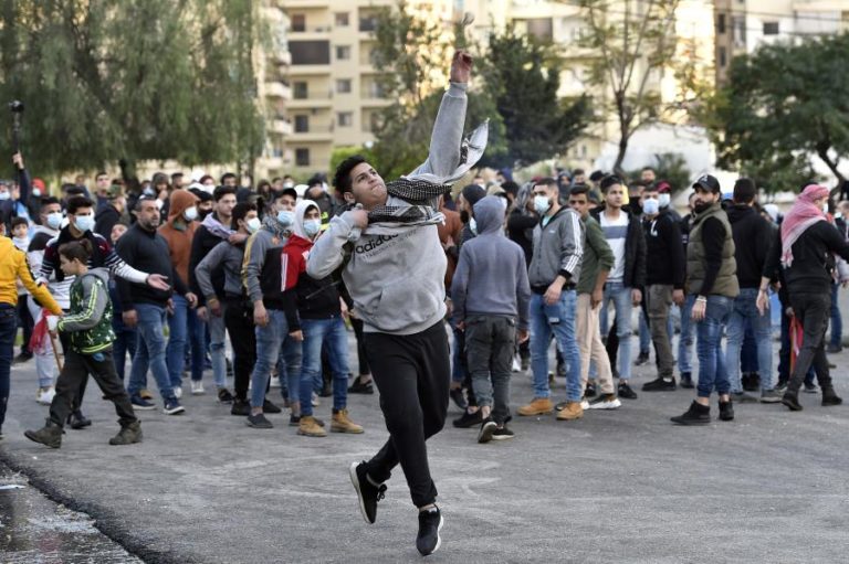 COVID-19: NOVOS PROTESTOS NO LÍBANO CONTRA MEDIDAS DE CONFINAMENTO