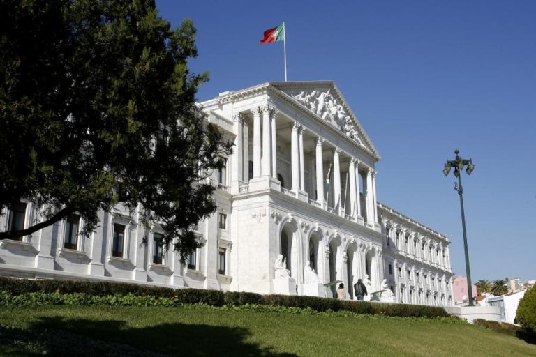 DGARTES: ESTRUTURAS PEDEM NO PARLAMENTO QUE APOIO EXCECIONAL PASSE A SER REGRA