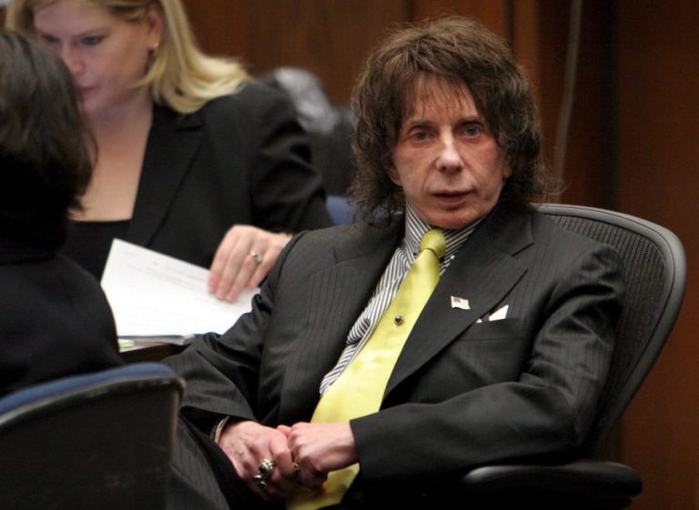 MORREU PHIL SPECTOR, O PRODUTOR DE “LET IT BE” DOS THE BEATLES
