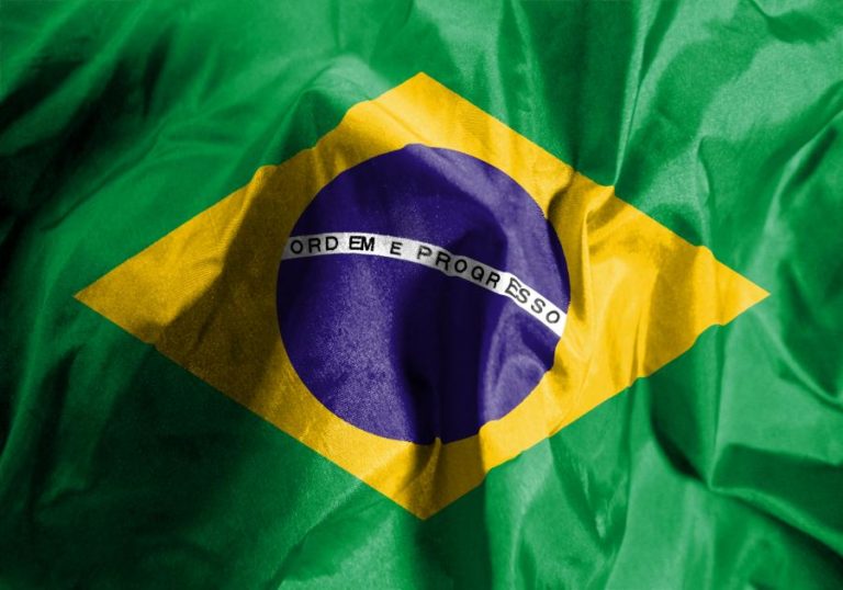 Brasil registou taxa de desemprego de 13,9% em dezembro