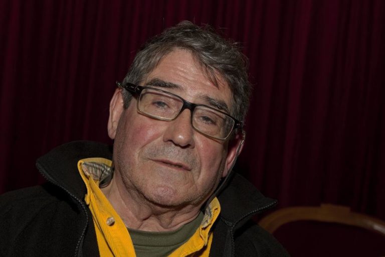 Ator e encenador João Mota despede-se dos palcos no papel de Freud contra o nazismo