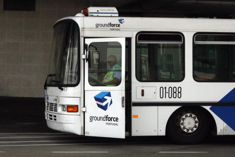 Trabalhadores da Groundforce com salário de fevereiro em atraso, diz sindicato