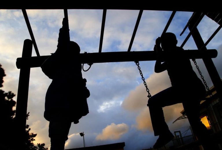 APAV lança projeto para prevenir violência nos relacionamentos dos mais novos