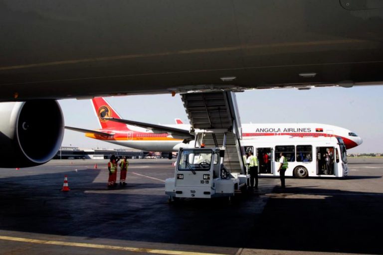 TAAG reprograma voos humanitários para Lisboa e São Paulo para passageiros com bilhetes