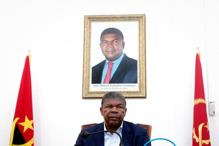 Presidente angolano determina abertura de concurso para auditar Fundo Soberano