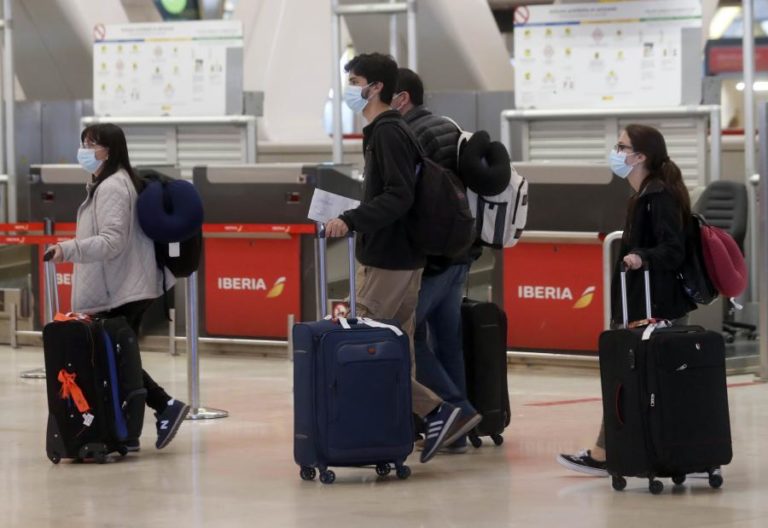 Covid-19: Espanha prolonga restrições aos voos do Reino Unido, Brasil e África do Sul