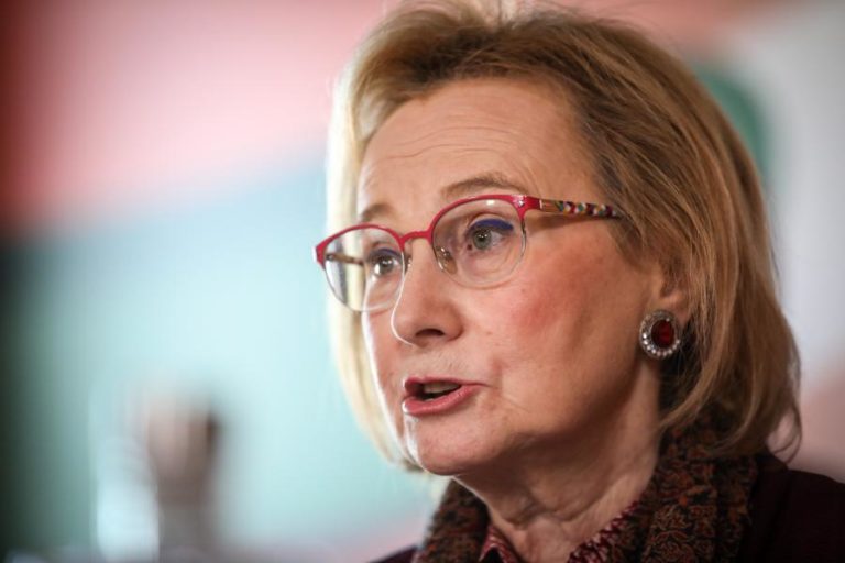 COVID-19: Diretora-geral da Saúde justifica ausência com nova estratégia de comunicação