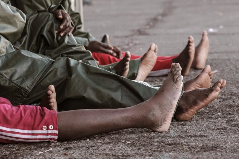 Mais de 1.300 migrantes intercetados e reenviados para a Líbia