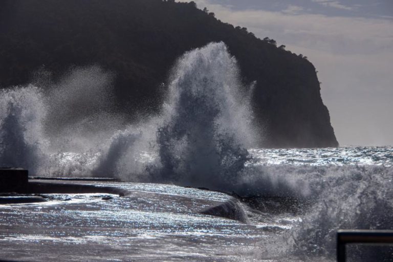 SEIS DISTRITOS DO CONTINENTE SOB AVISO LARANJA DEVIDO À AGITAÇÃO MARÍTIMA