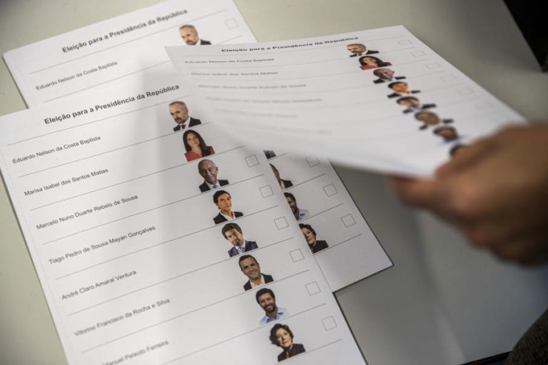 Covid-19/Um ano: Política adaptou-se, com tréguas e uma campanha eleitoral quase sem povo