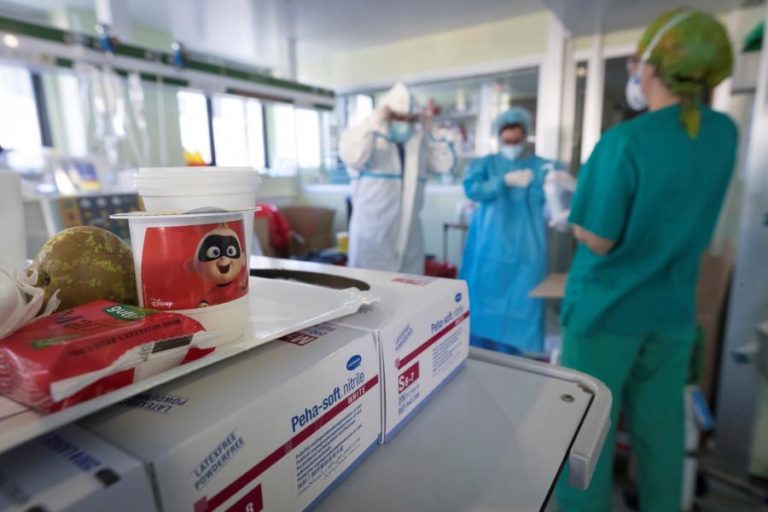 Covid-19: Governo em “ação de cosmética” a divulgar dados de aumento de médicos — FNAM