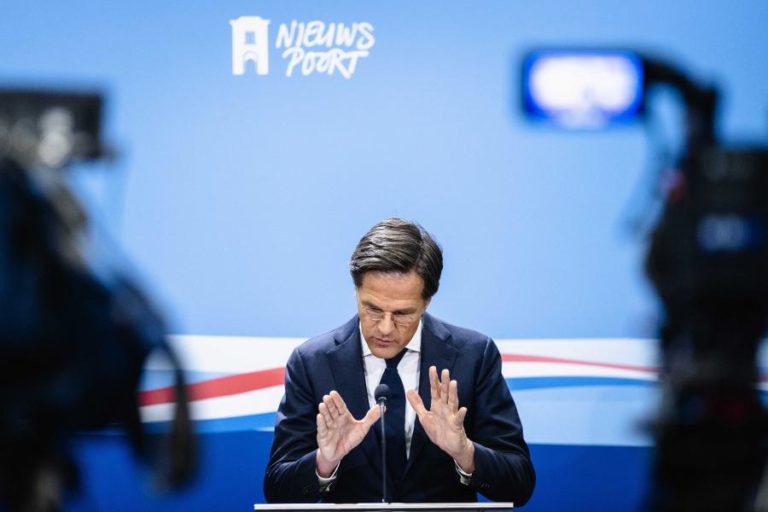 Covid-19: Países Baixos prolongam maioria das medidas restritivas até 02 março