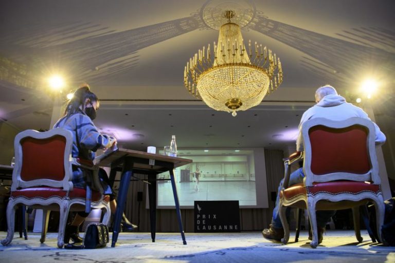 Bailarino português António Casalinho conquista dois prémios em Lausanne