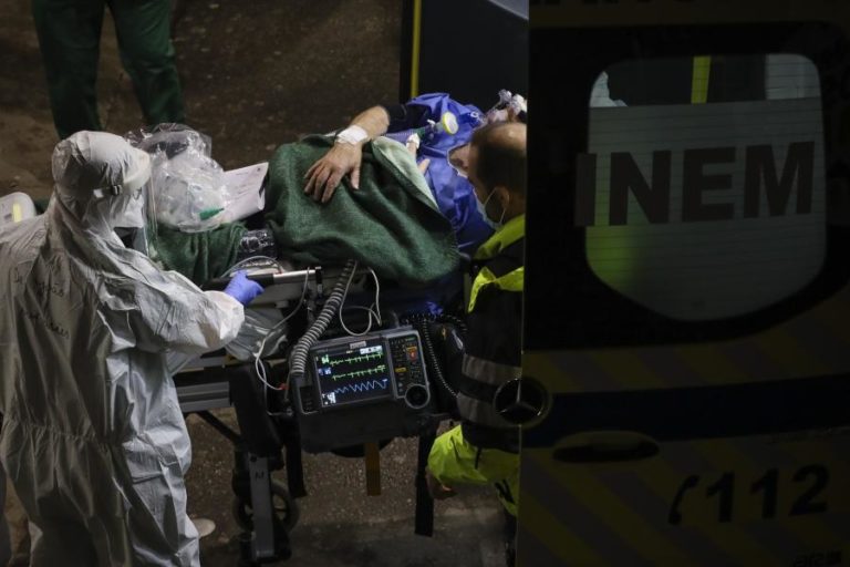 Covid-19: Hospital de São João no Porto restabelece áreas “mais críticas” de atividade