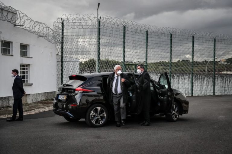 Covid-19: Demissão de Francisco Ramos nada teve a ver com o plano de vacinação — Costa