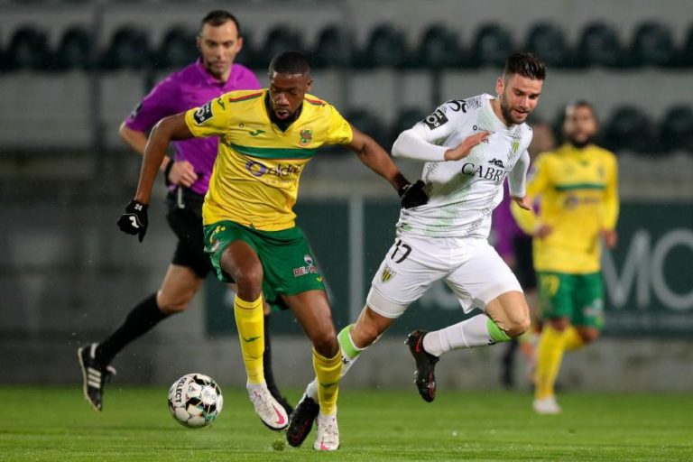 Diaby lesiona-se com gravidade e desfalca Paços de Ferreira até final da época