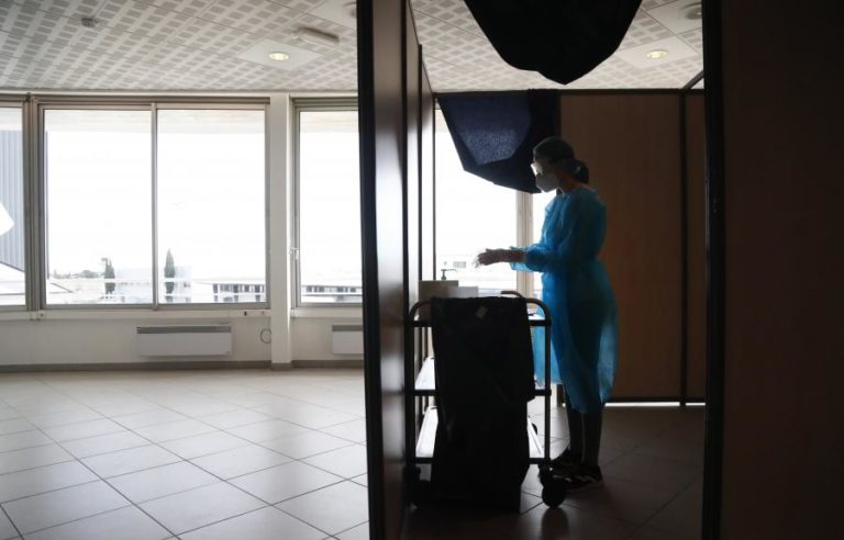 Covid-19: França com mais 167 mortes e novos contágios abaixo dos 20.000
