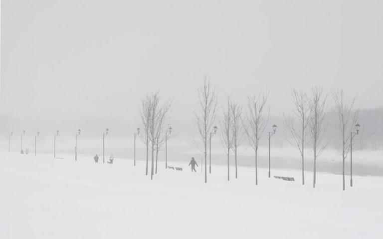 Moscovo prepara-se para “armagedão” de neve no fim de semana