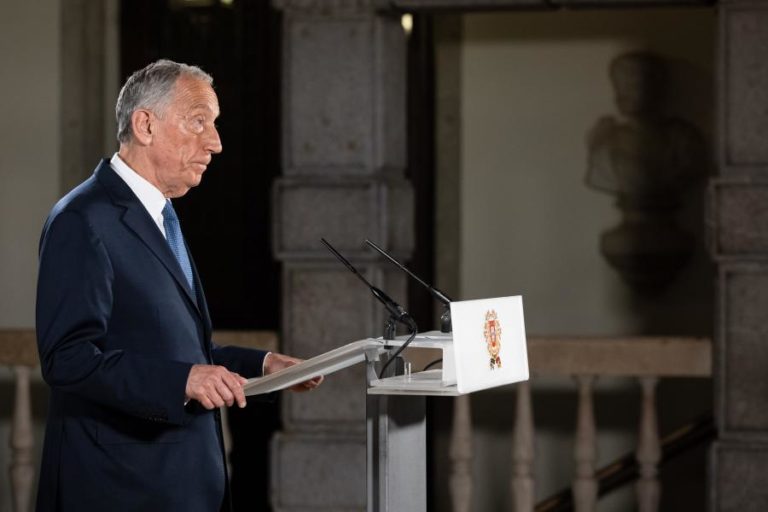 Covid-19: PR ouve partidos entre terça e quarta-feira sobre renovação do estado de emergência