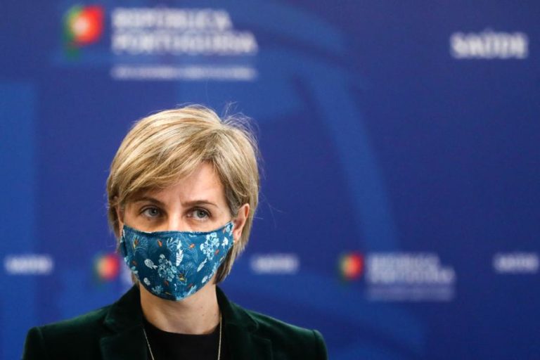 Covid-19: Marta Temido preocupada com “relaxamento” apela à manutenção do confinamento