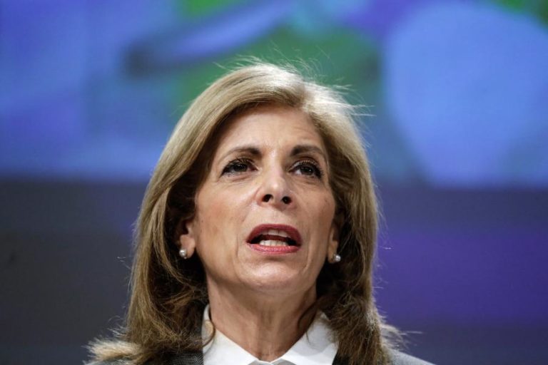 Comissária defende sistemas de saúde “mais resilientes” para combater pandemias