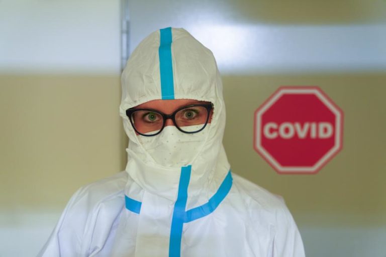 Covid-19: Pandemia já matou quase 2,47 milhões em todo o mundo
