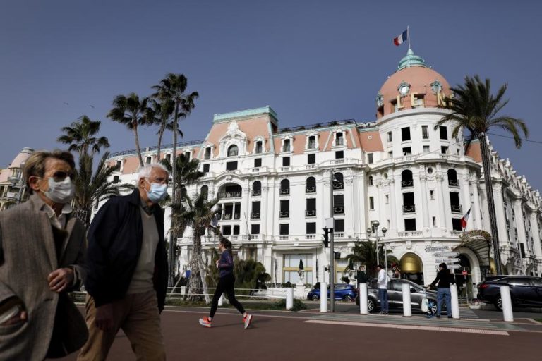 Covid-19: Nice e Dunquerque iniciam confinamento ao fim de semana