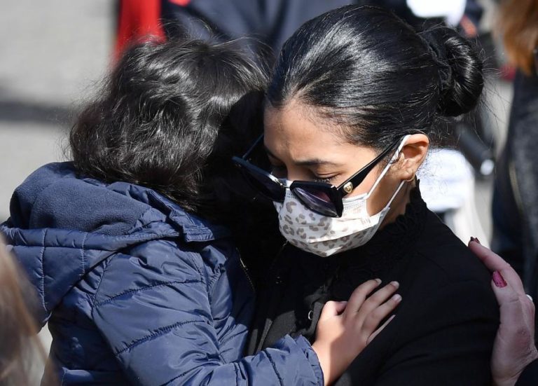 Viúva de diplomata italiano morto na RDCongo responsabiliza familiar