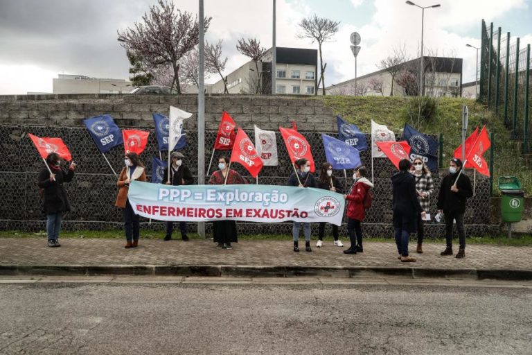 Enfermeiros exigem fim da PPP do Hospital de Loures e carreira única de enfermagem