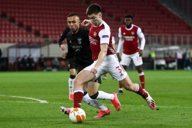 Benfica perde com Arsenal e está fora da Liga Europa