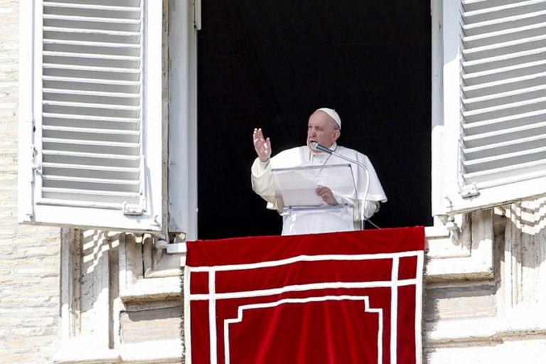Papa Francisco pede proximidade aos pacientes com doenças raras