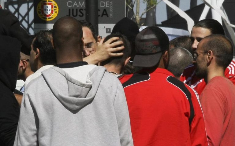 Supremo condena Benfica por agressões de membros dos ‘No Name Boys’ a agentes da PSP