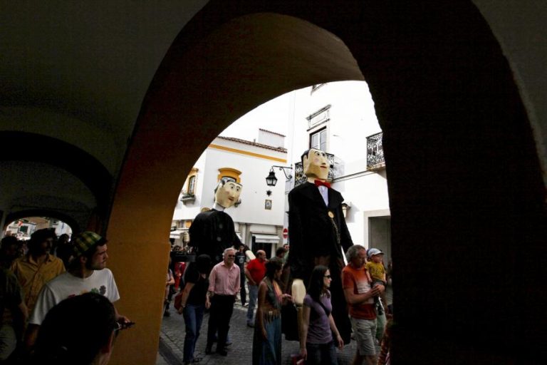 Covid-19: Bienal Internacional de Marionetas de Évora só com companhias nacionais