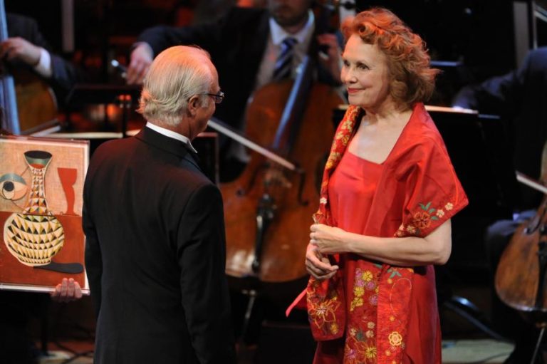 Compositora finlandesa Kaija Saariaho venceu Leão de Ouro de música em Veneza