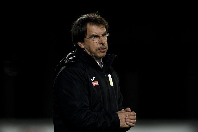 Manuel Machado mostra-se esperançado em assegurar a manutenção para o Nacional